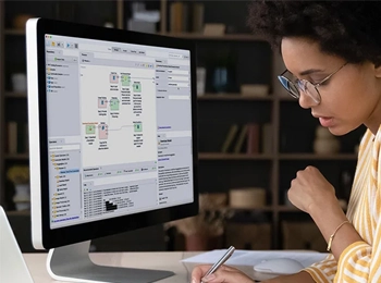 A powerful data science platform showcasing AI-driven predictive analytics, automation, and machine learning model development for business intelligence.